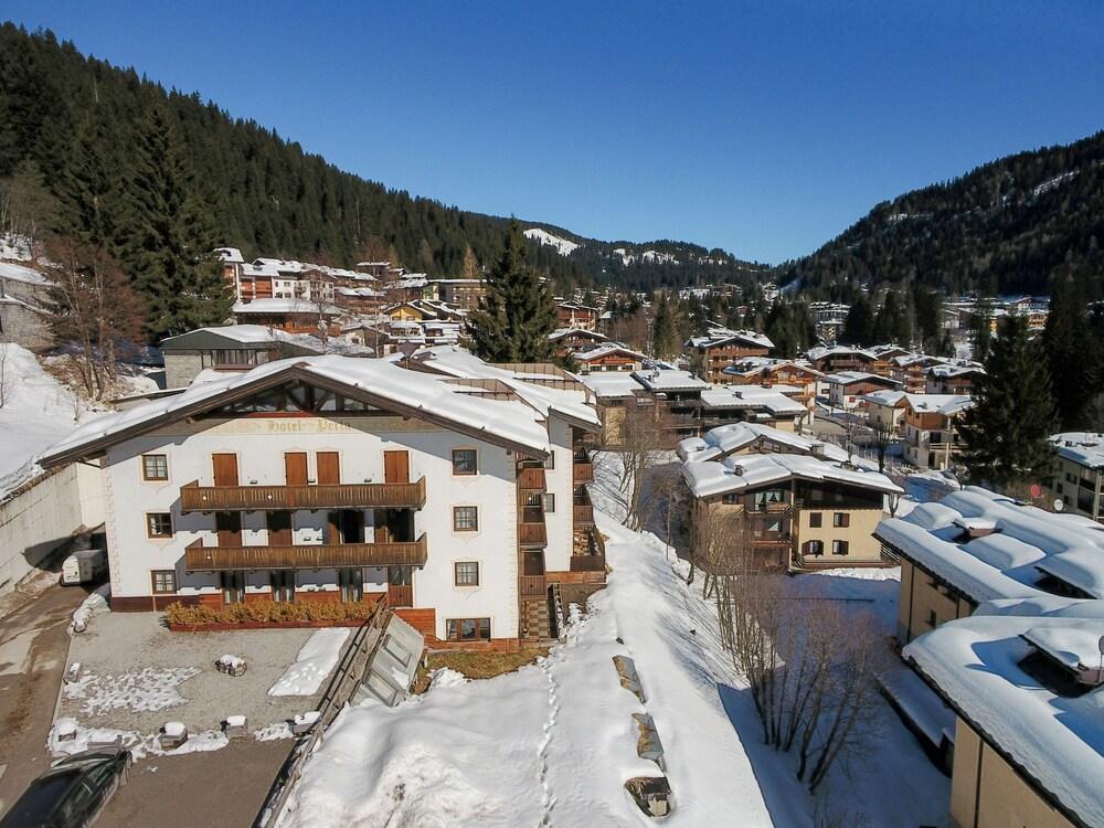 Hotel Perla Мадонна-ди-Кампильо Экстерьер фото