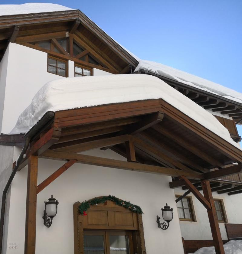 Hotel Perla Мадонна-ди-Кампильо Экстерьер фото