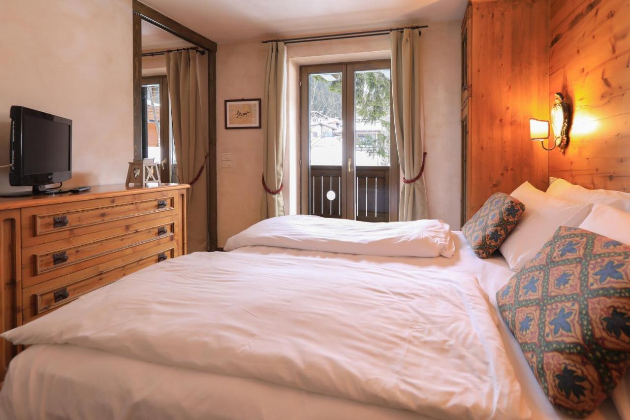 Hotel Perla Мадонна-ди-Кампильо Экстерьер фото